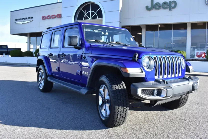 2020 Jeep Wrangler Unlimited Sahara photo 1