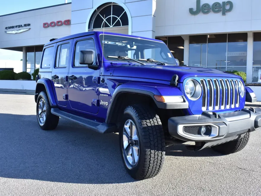 2020 Jeep Wrangler Unlimited Sahara photo 1