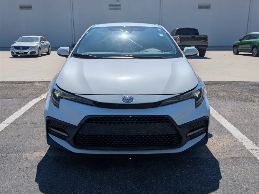 2021 Toyota Corolla SE photo 1