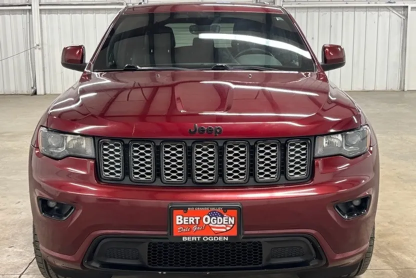 2020 Jeep Grand Cherokee Altitude photo 1