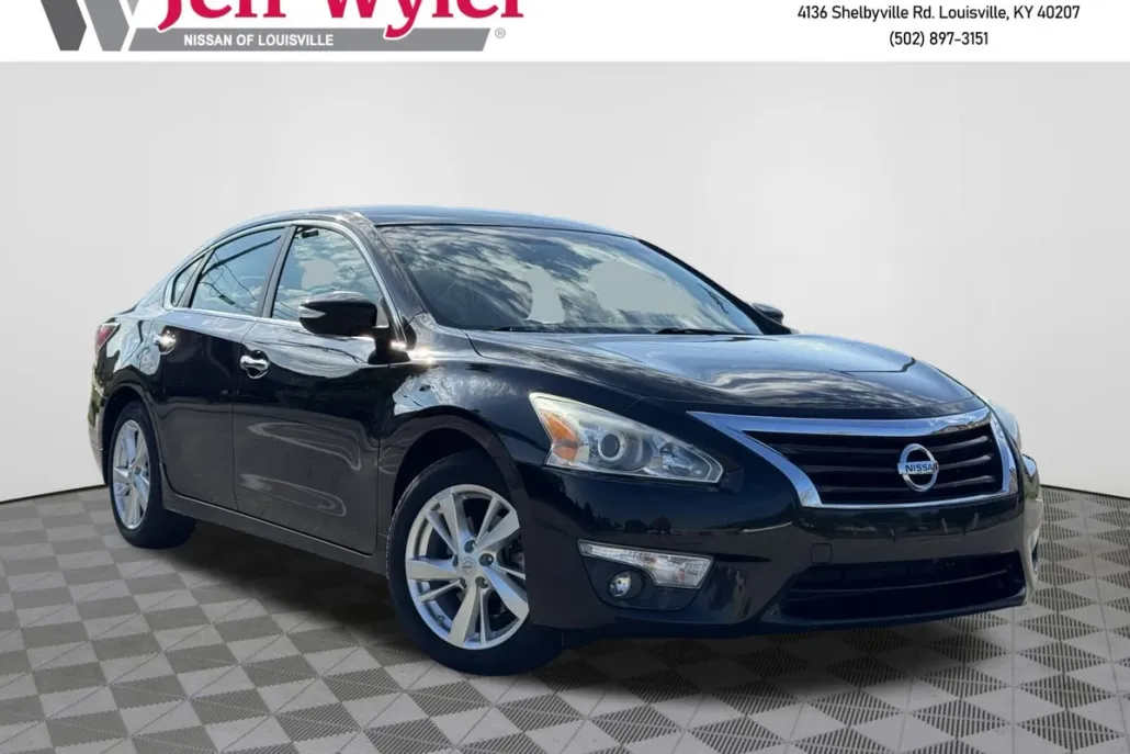 2015 Nissan Altima 2.5 SV photo 1
