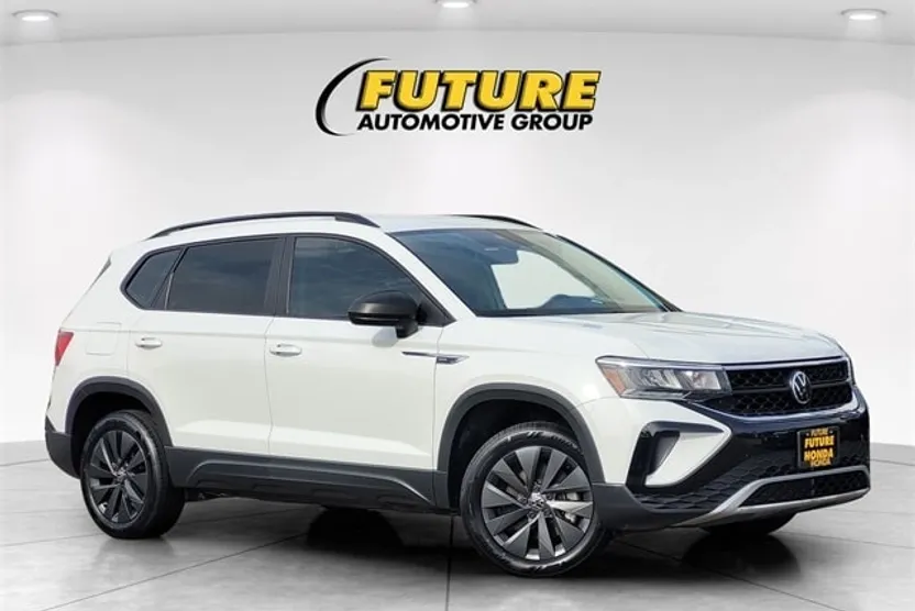 2022 Volkswagen Taos S photo 1