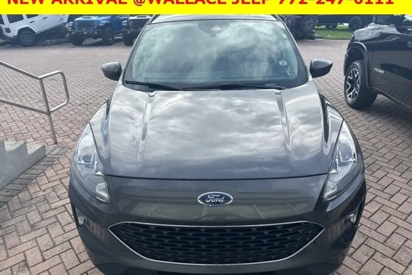 2020 Ford Escape SEL photo 1
