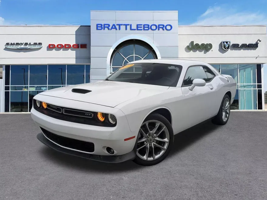2022 Dodge Challenger GT photo 1