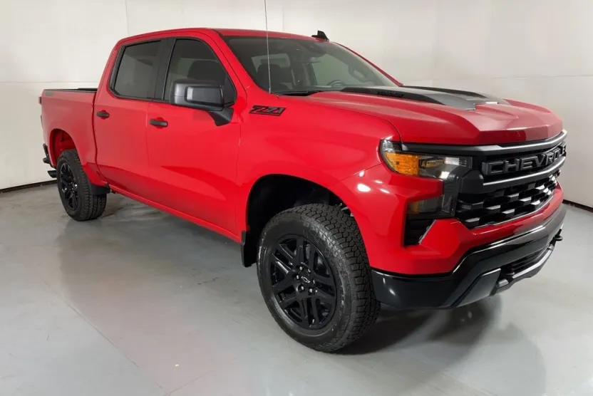 2026 Chevrolet Silverado 1500 Custom Trail Boss photo 1