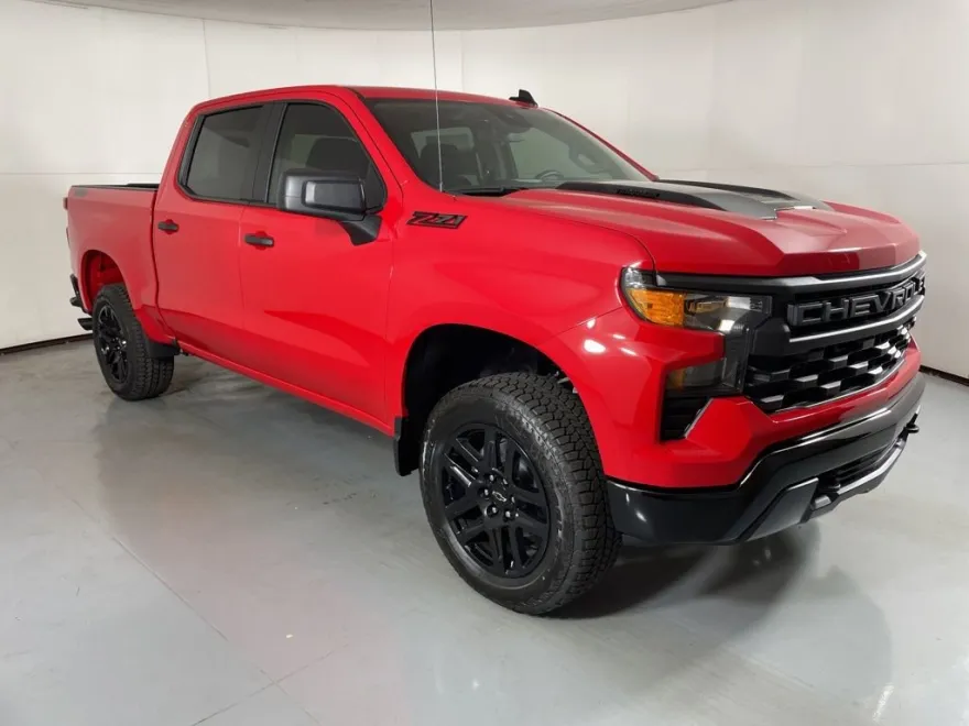 2026 Chevrolet Silverado 1500 Custom Trail Boss photo 1
