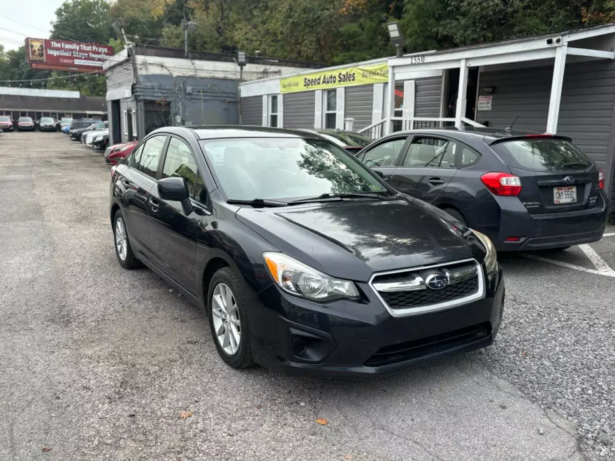 2014 Subaru Impreza 2.0i Premium photo 1