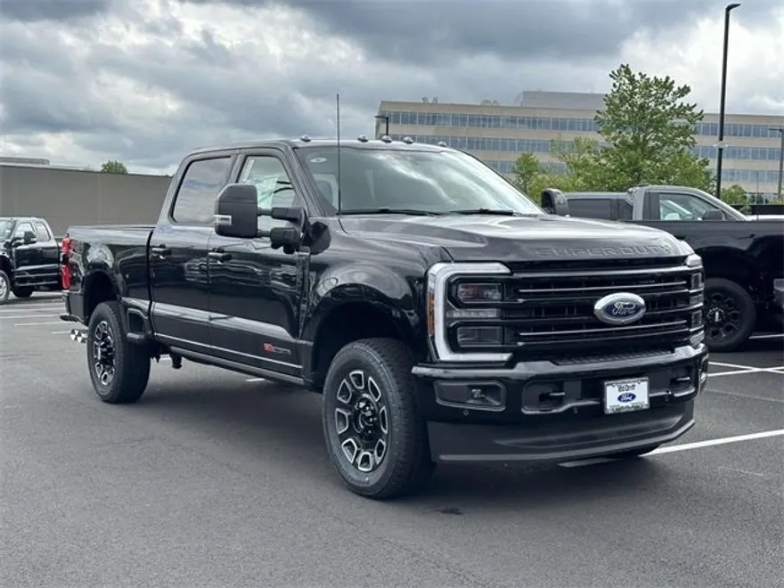 2025 Ford F-350 photo 1