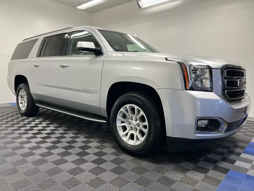 2017 Gmc Yukon XL SLT photo 1