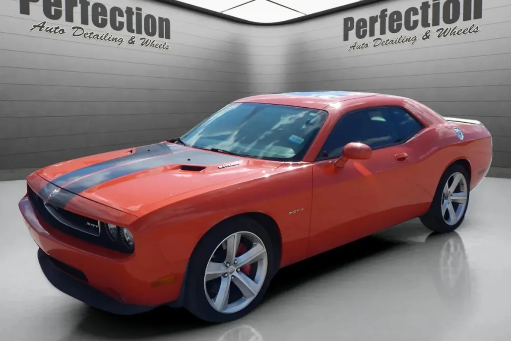 2009 Dodge Challenger SRT8 photo 1
