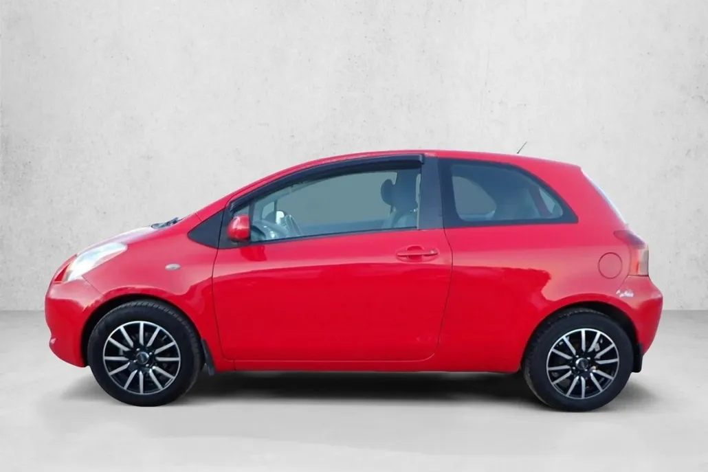 2008 Toyota Yaris S photo 1