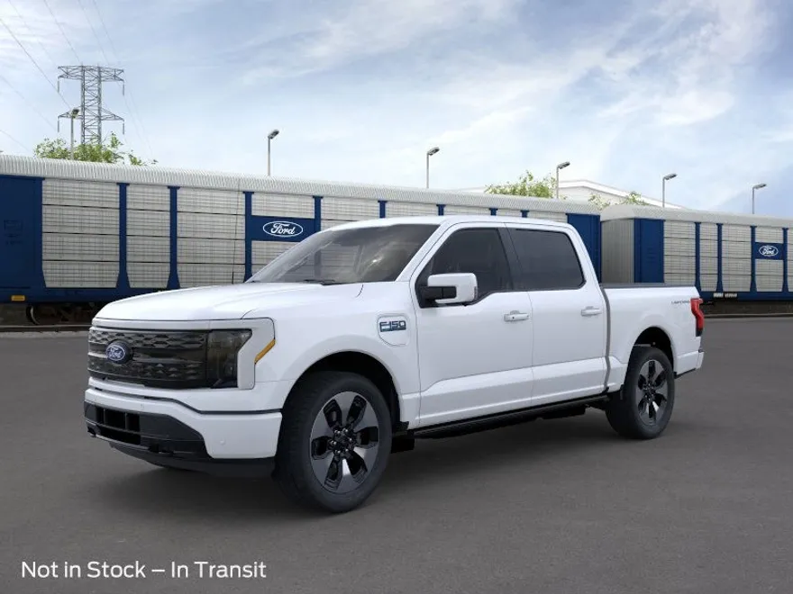 2025 Ford F-150 Lightning Platinum photo 1