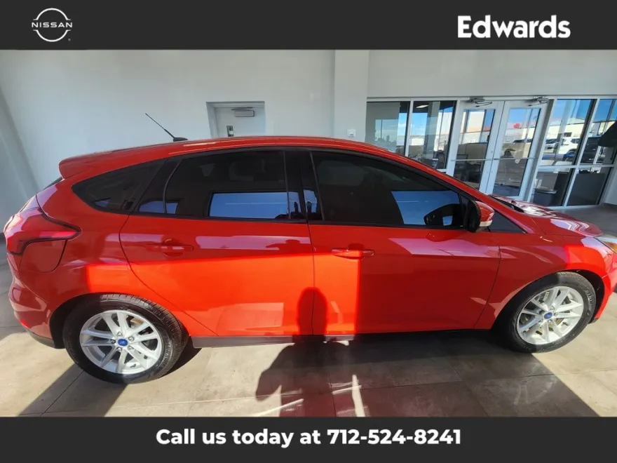 2015 Ford Focus SE photo 1