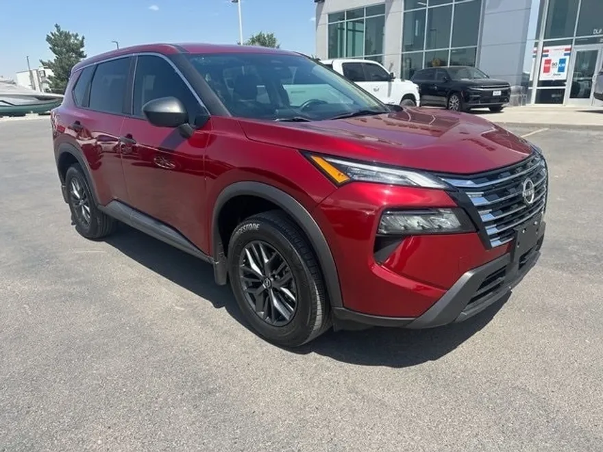 2024 Nissan Rogue S photo 1