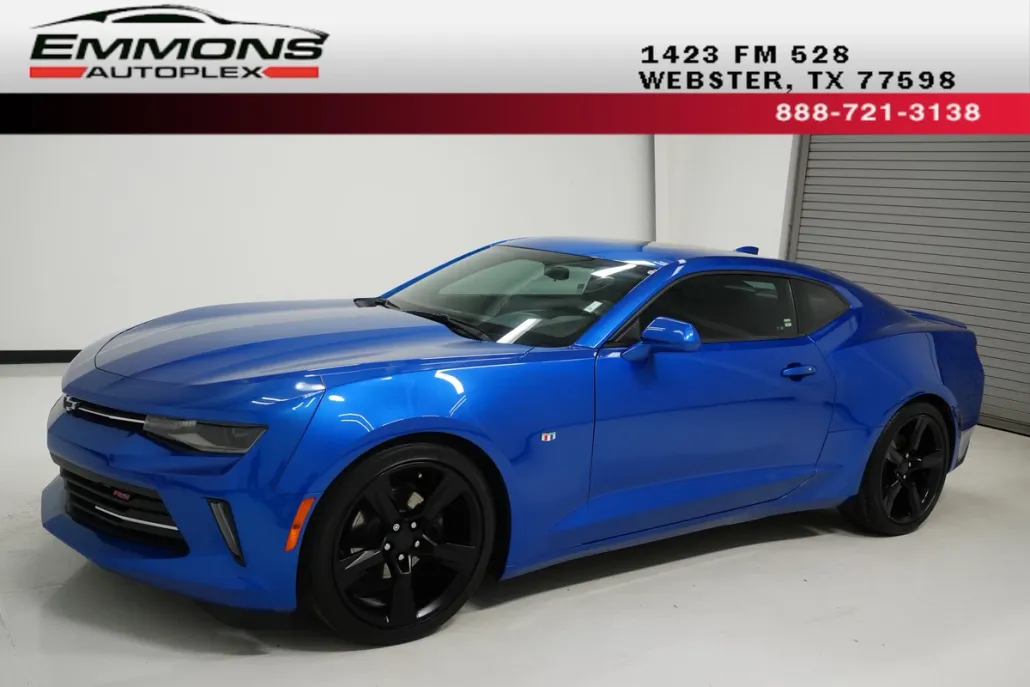 2018 Chevrolet Camaro 1LT photo 1