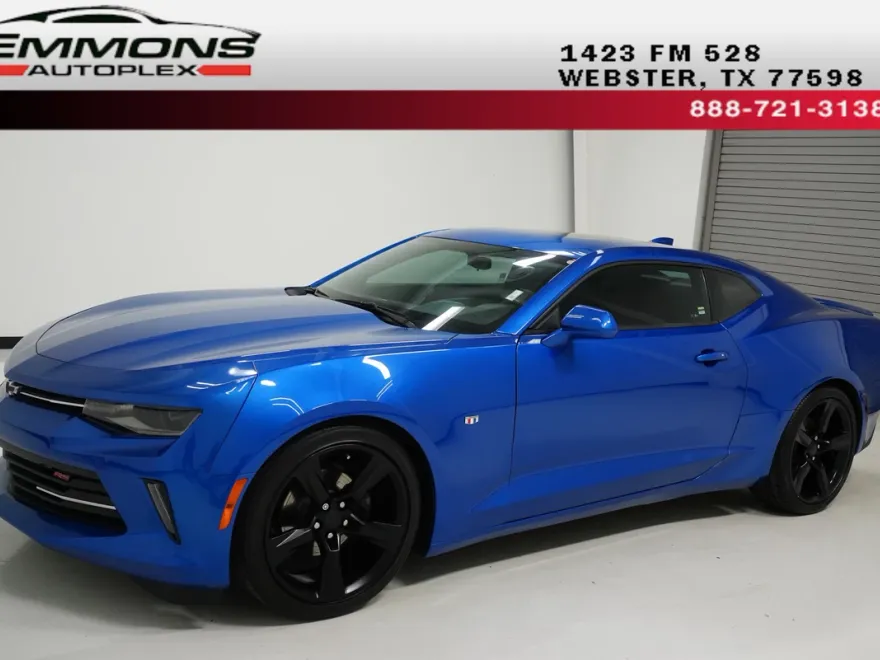 2018 Chevrolet Camaro 1LT photo 1