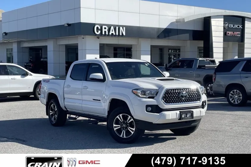 2019 Toyota Tacoma TRD Sport V6 photo 1