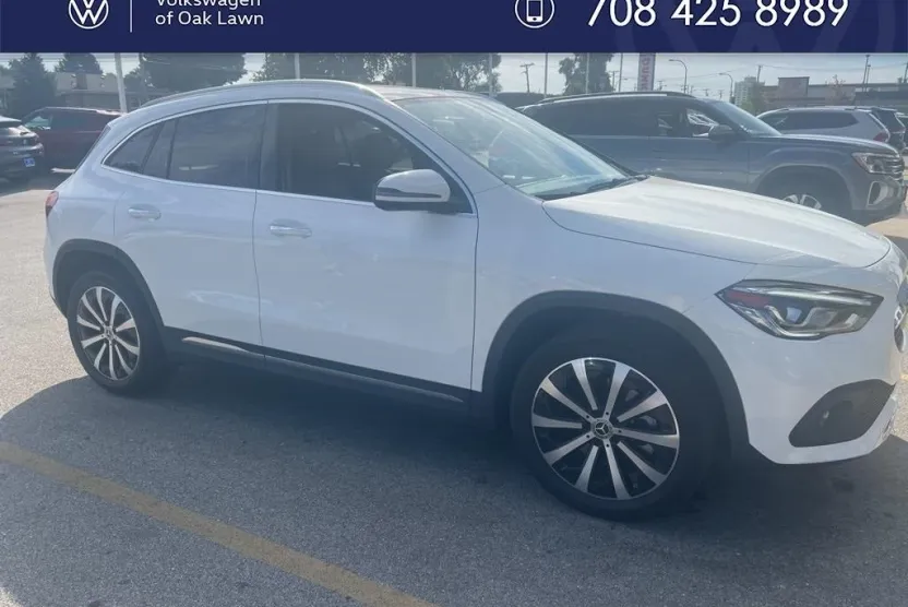 2022 Mercedes Benz GLA 250 4MATIC photo 1