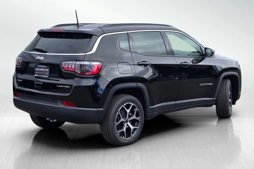 2026 Jeep Compass Limited photo 1