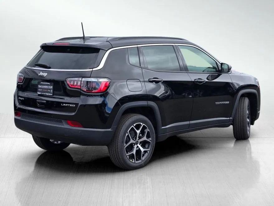 2026 Jeep Compass Limited photo 1