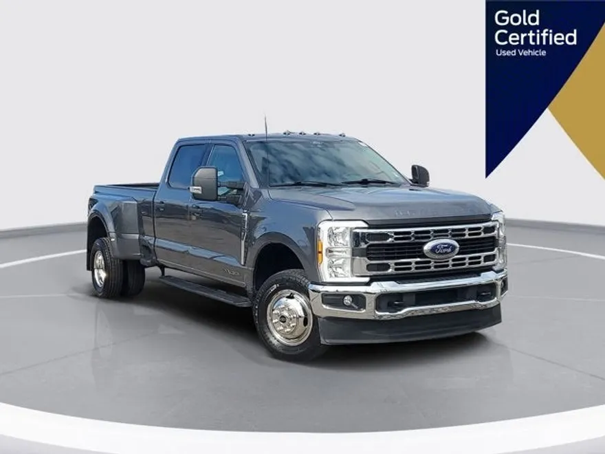 2024 Ford F-350 XLT photo 1