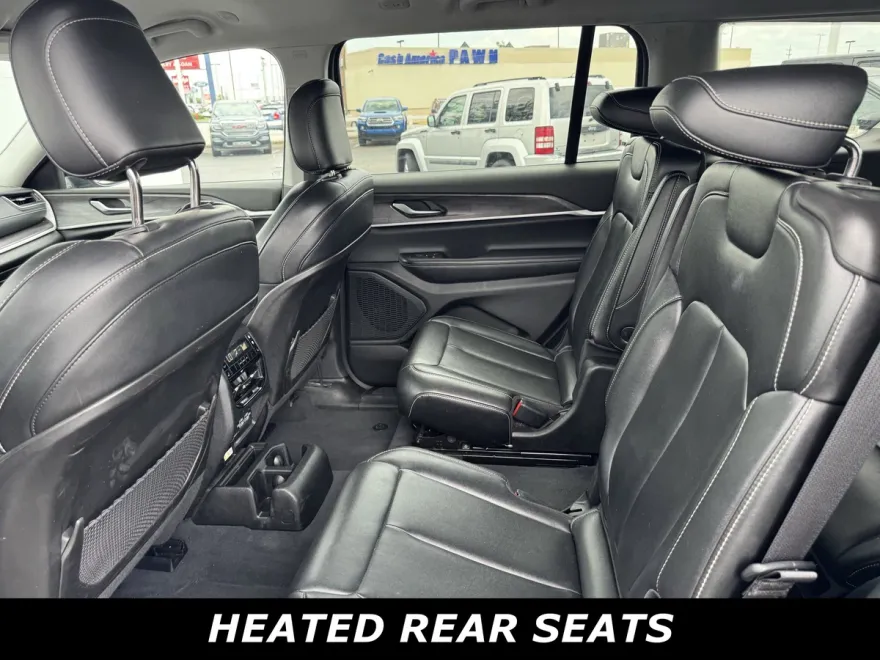 2023 Jeep Grand Cherokee Limited photo 1