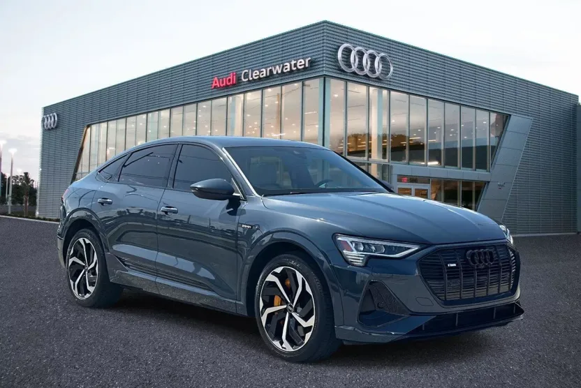 2023 Audi e-tron Sportback S line Premium Plus photo 1