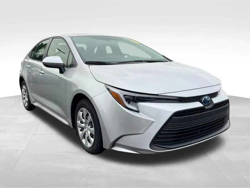 2025 Toyota Corolla Hybrid LE photo 1