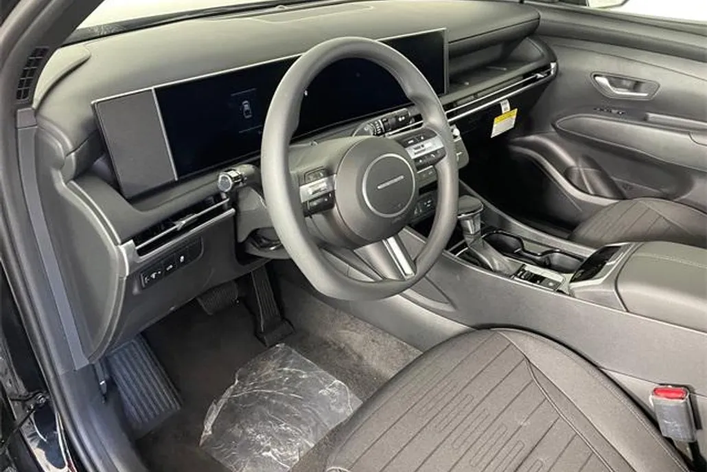 2026 Hyundai Santa Cruz SE photo 1