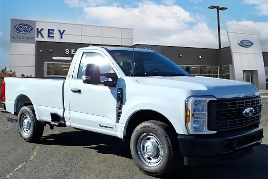 2026 Ford F-250 photo 1