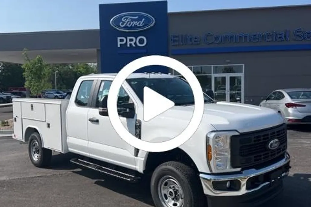 2025 Ford F-250 XL photo 1