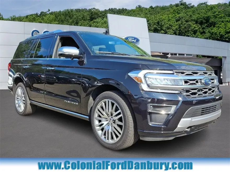 2023 Ford Expedition Platinum photo 1