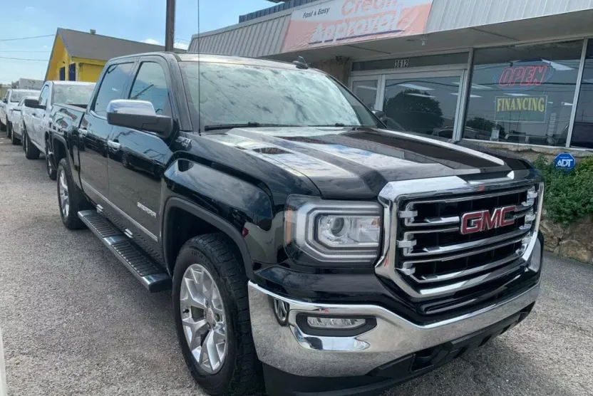 2018 Gmc Sierra 1500 SLT photo 1