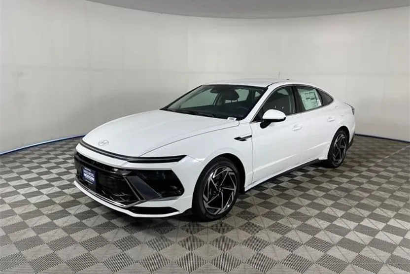 2026 Hyundai Sonata SEL Sport photo 1