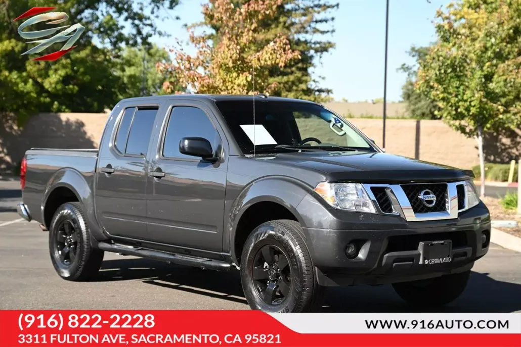 2013 Nissan Frontier SV photo 1
