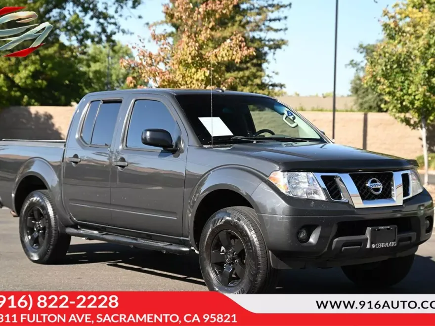 2013 Nissan Frontier SV photo 1