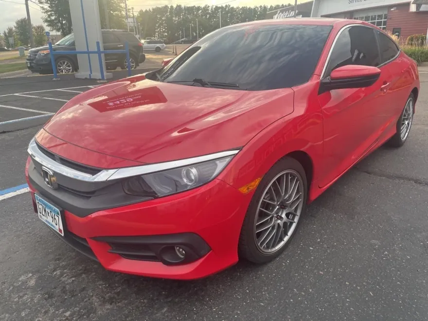 2017 Honda Civic EX-T photo 1