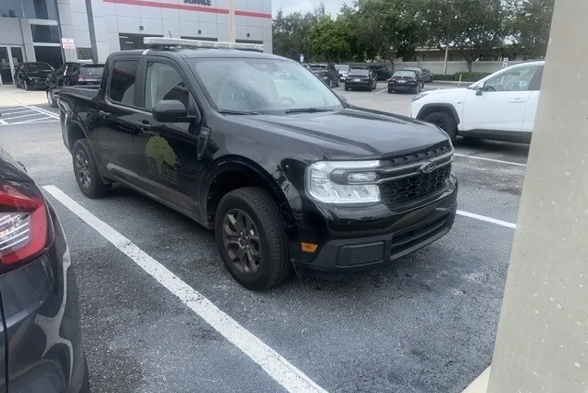 2022 Ford Maverick XLT photo 1