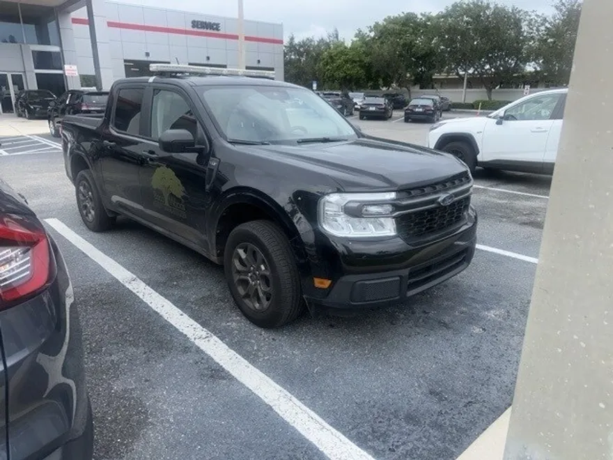 2022 Ford Maverick XLT photo 1