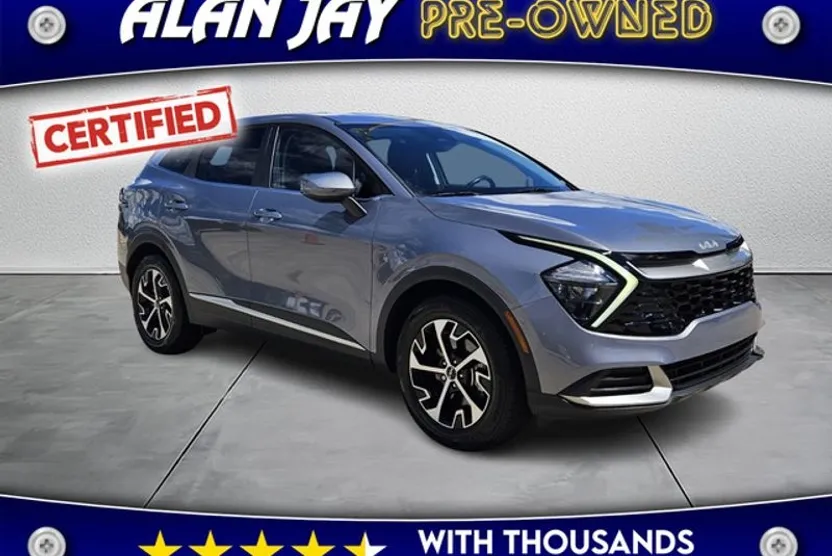 2023 Kia Sportage EX photo 1