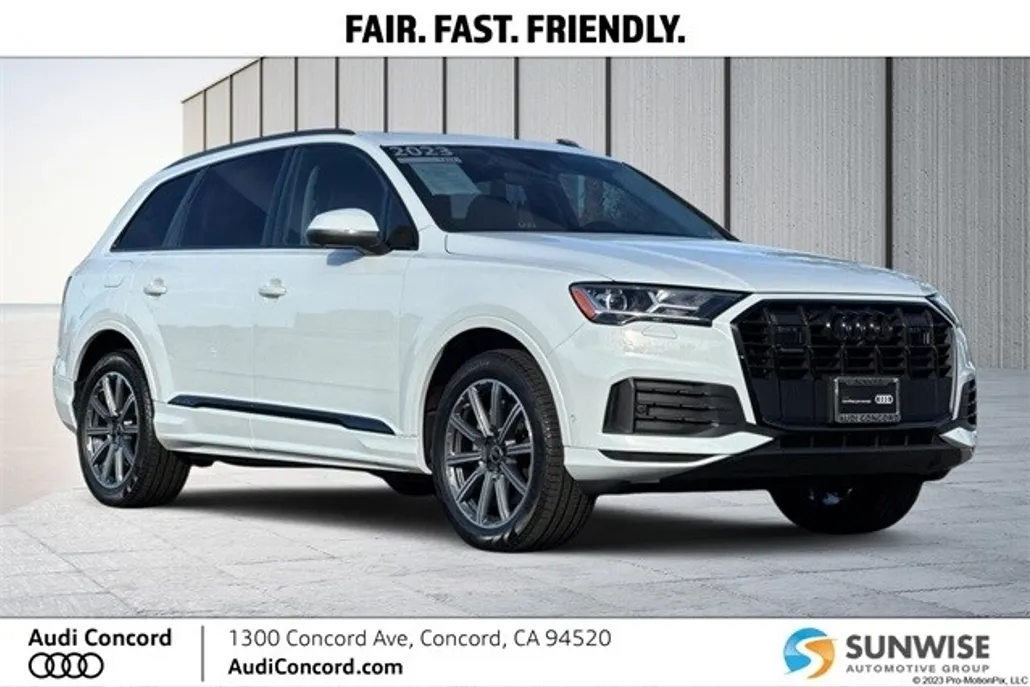 2023 Audi Q7 45 Premium Plus photo 1