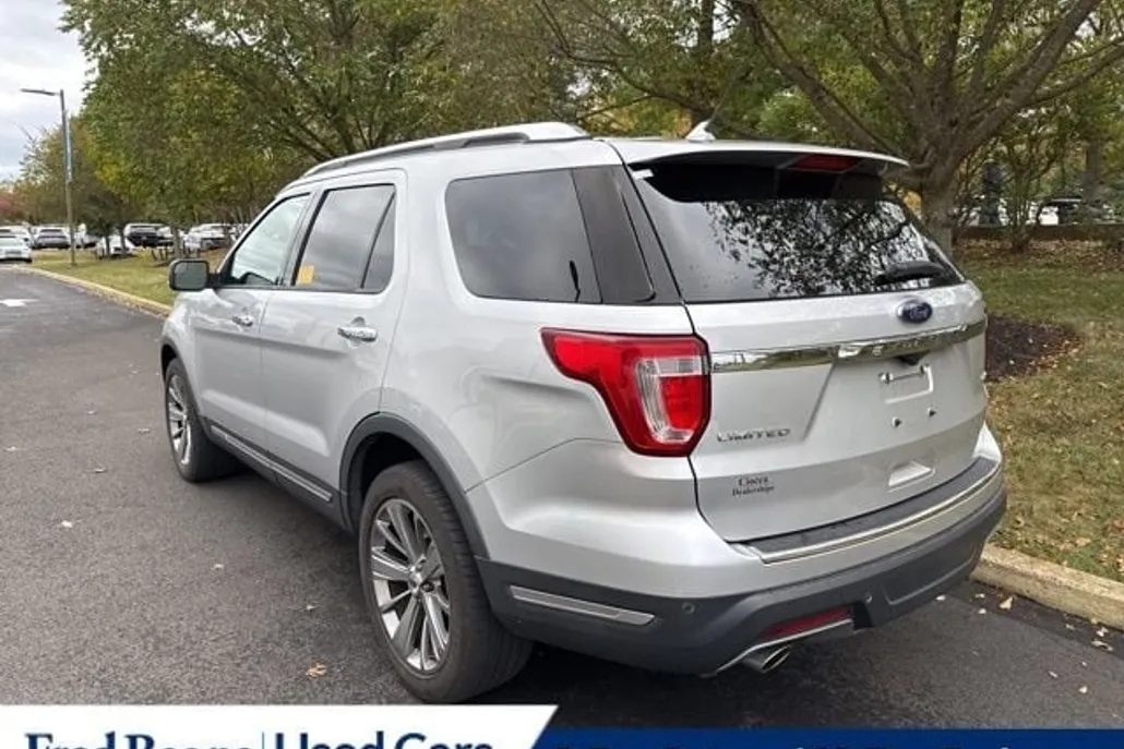 2018 Ford Explorer Limited photo 1