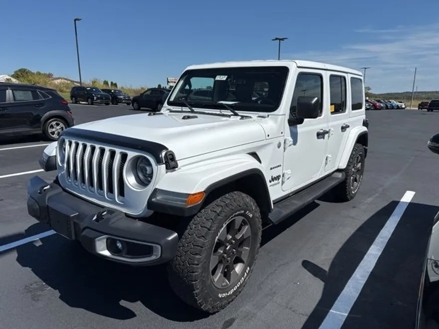 2018 Jeep Wrangler Unlimited Sahara photo 1