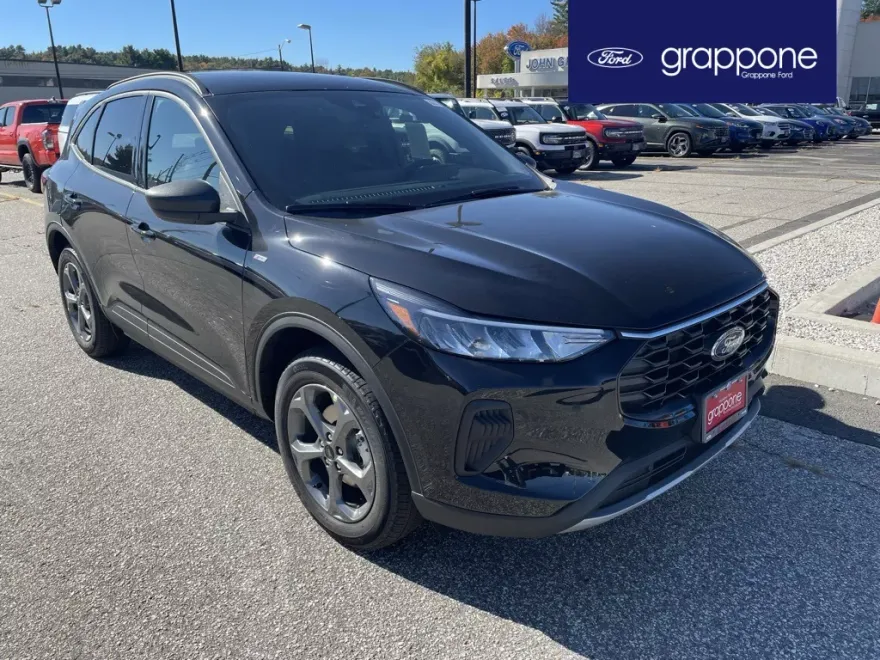 2026 Ford Escape ST-Line photo 1