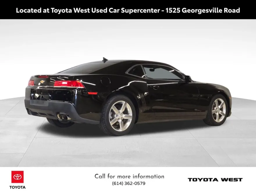 2015 Chevrolet Camaro 1LT photo 1