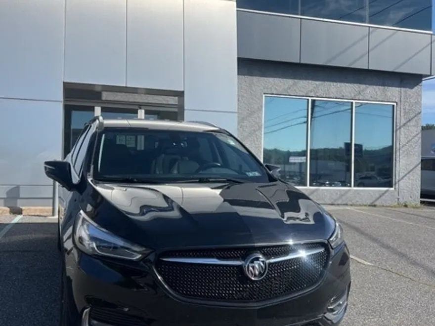 2020 Buick Enclave Essence photo 1