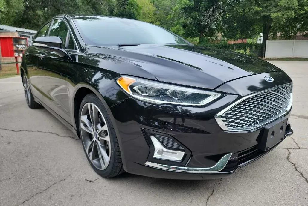 2020 Ford Fusion Titanium photo 1