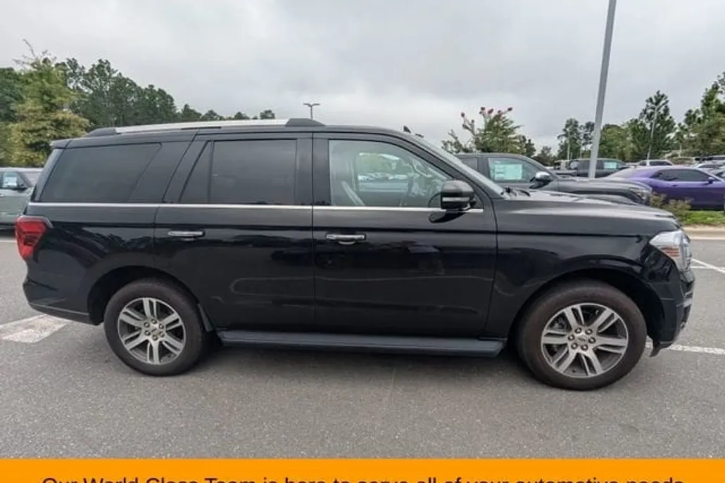 2024 Ford Expedition Limited photo 1