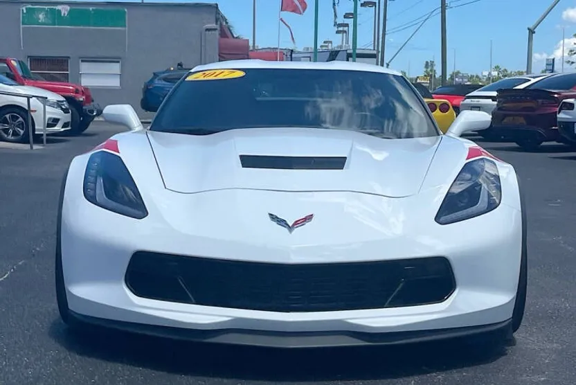 2017 Chevrolet Corvette Grand Sport 2LT photo 1