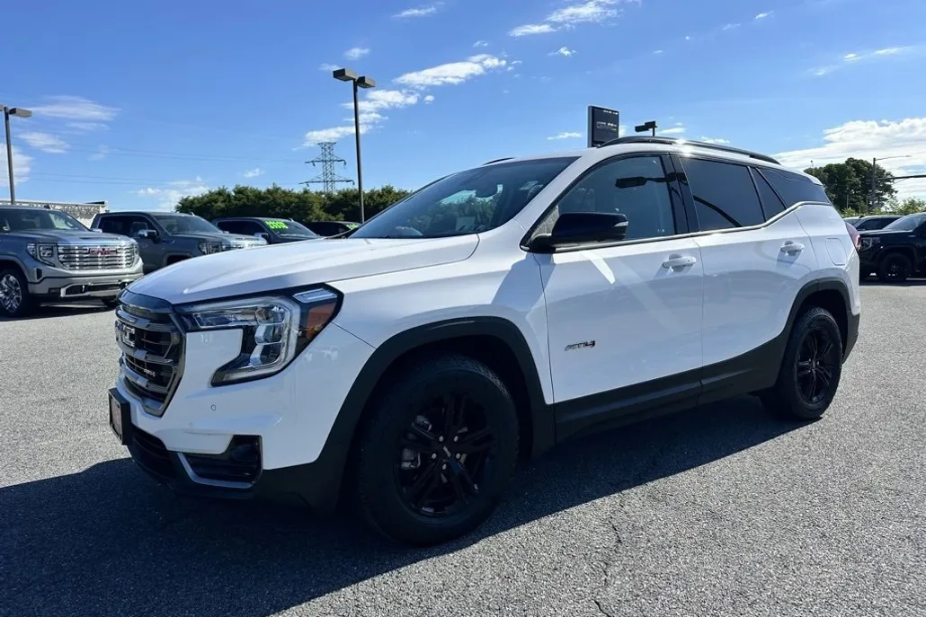 2022 Gmc Terrain AT4 photo 1